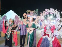 Karnaval Tenun Sultra, Pemkab Konut Angkat Tema Legenda Oheo dan Anawaingguluri